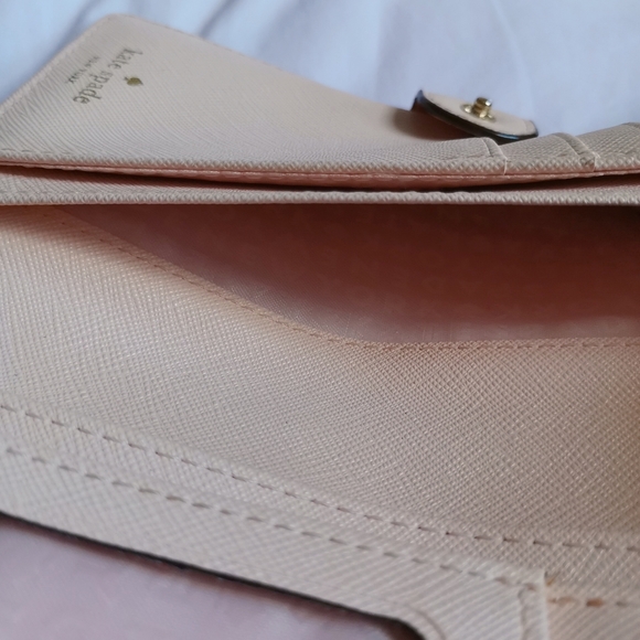 KATE SPADE Newbury ID Wallet - Picture 9 of 10